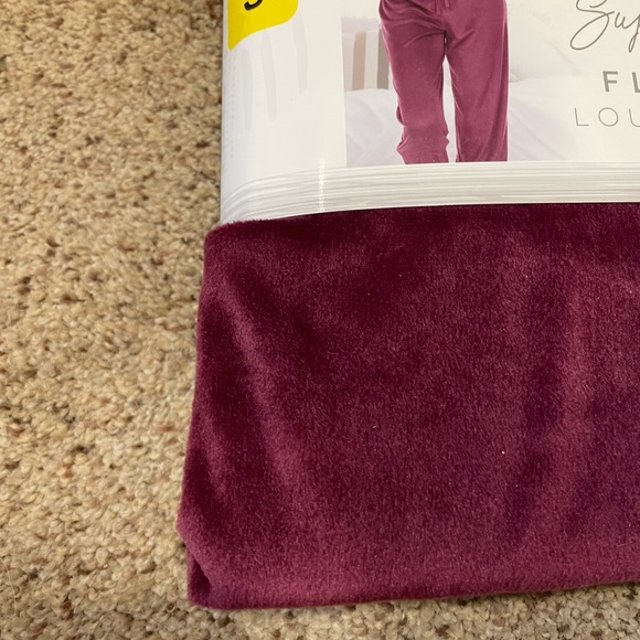 Honeydew Women's 2 Piece Super Soft Fleece Lounge PJ Set Wildberry Small - Picture 4 of 5